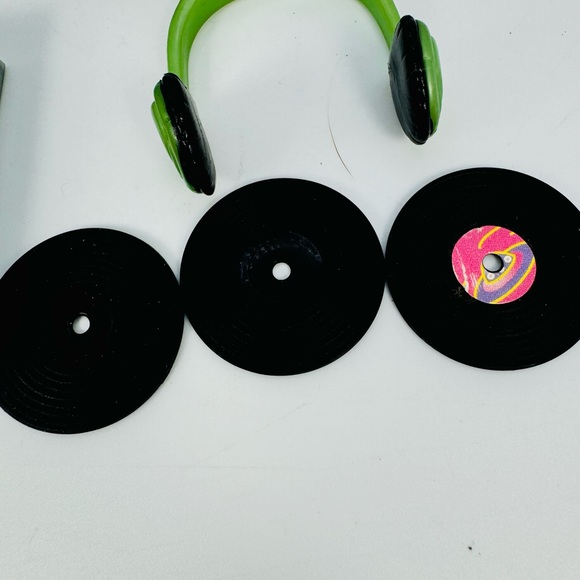 Barbie My Scene My Club DJ Booth Replacement Pieces Headphones Mixer Records TV - Picture 2 of 8